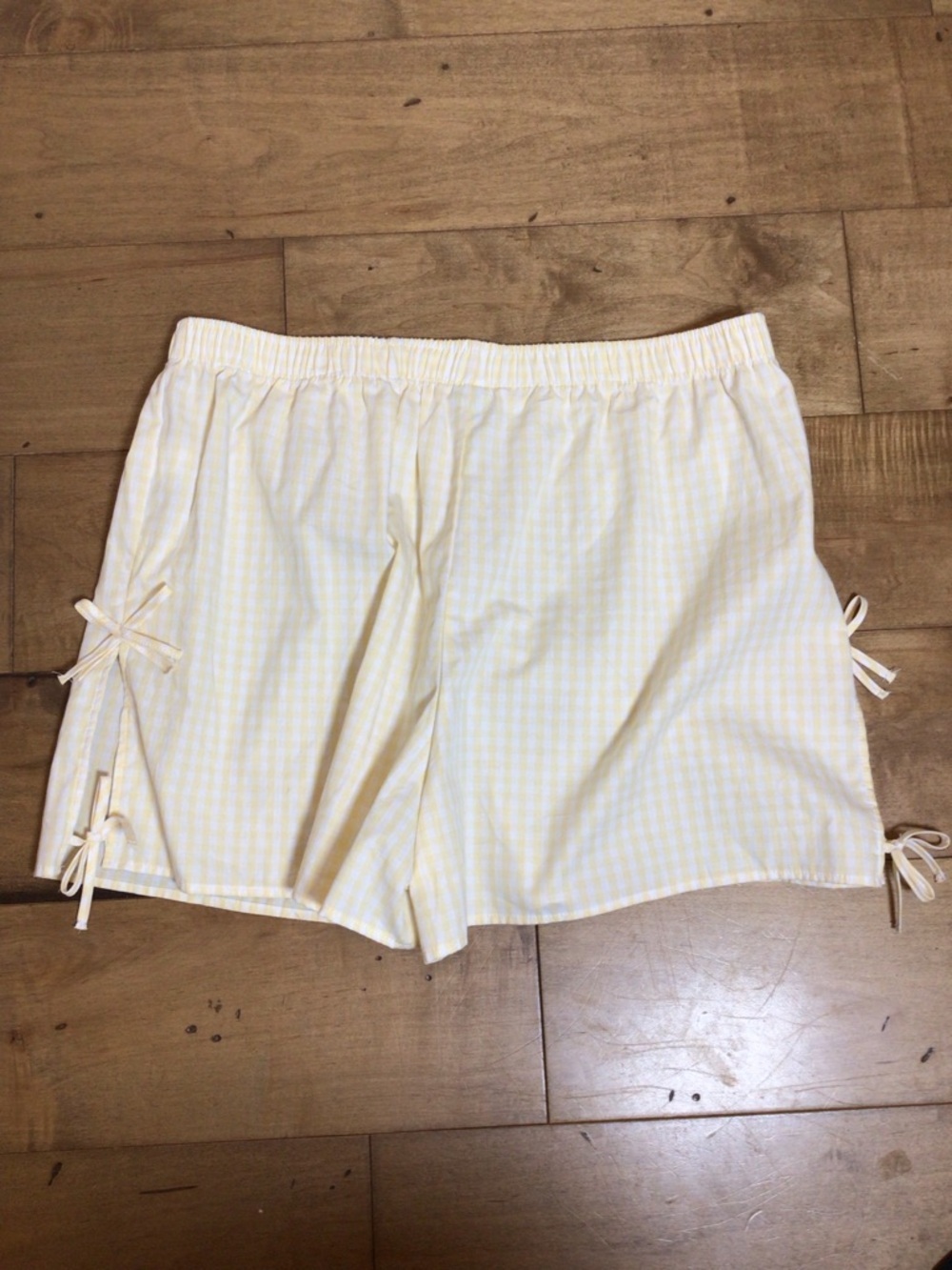 Threads of Luxx Juniors XL Yellow Gingham Side Tie Shorts NWT Cotton Pull On. - Picture 6 of 8